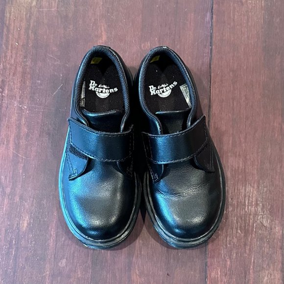 Kids Dr. Martens Black Leather Shoes, size 10UK/9US - New Without Box - Picture 1 of 7
